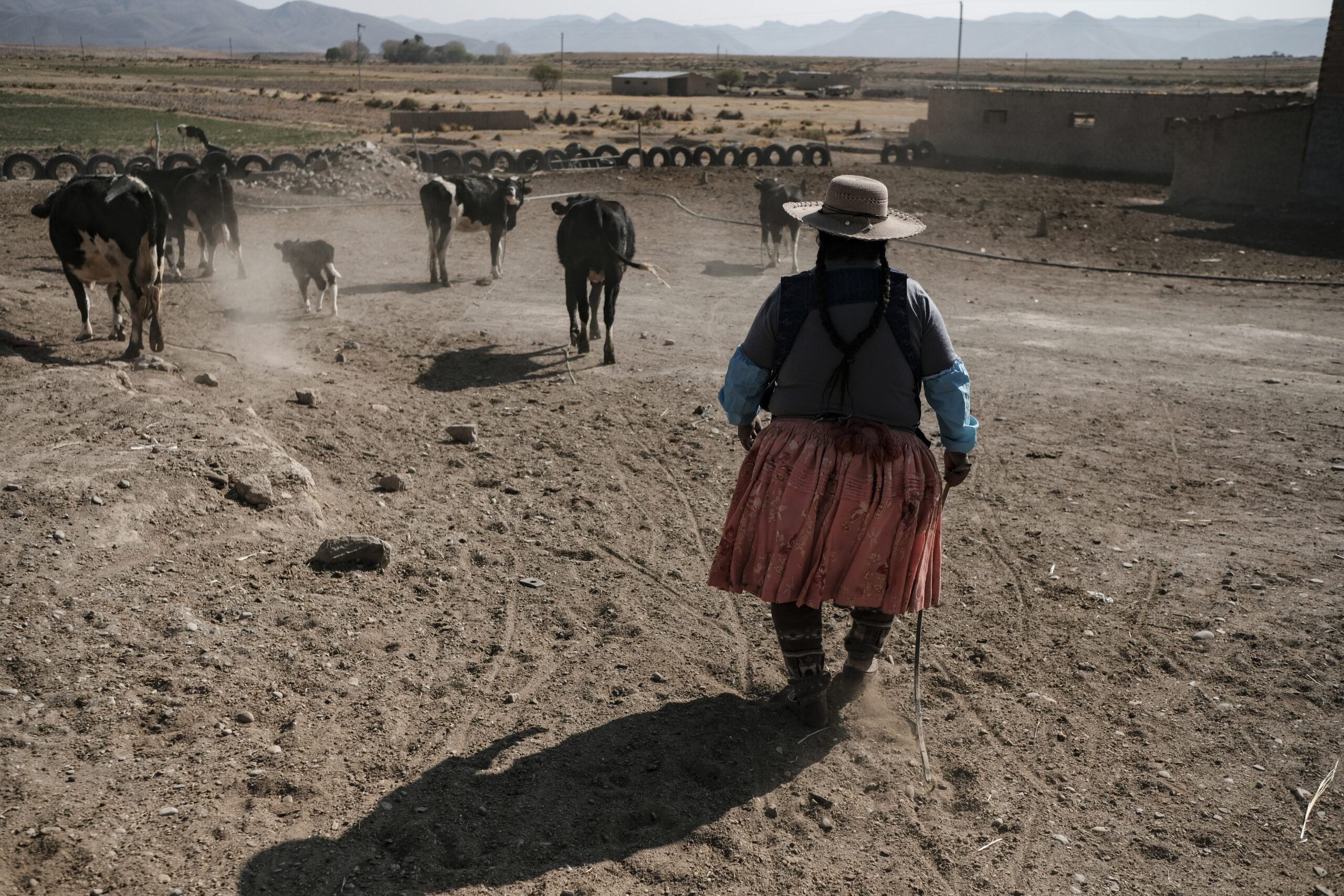 Mujeres regantes de Challapata le ponen freno a la minería del oro